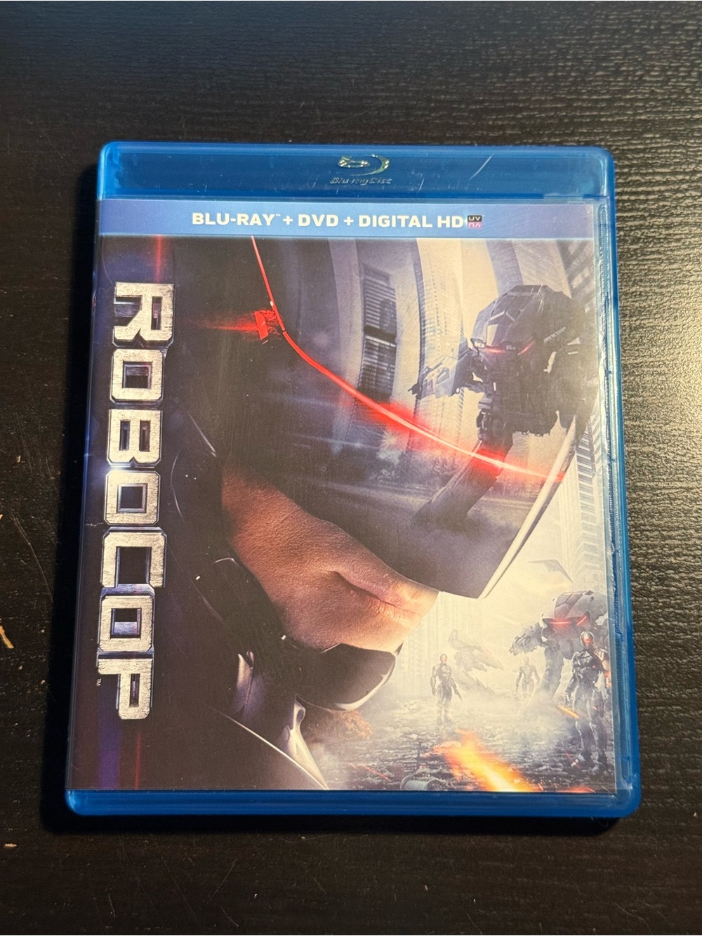 ROBOCOP (2014) | Remake/Reboot | Blu-ray + DVD Disc | No Digital Copy | LIKE NEW